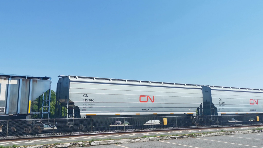 CN 115146